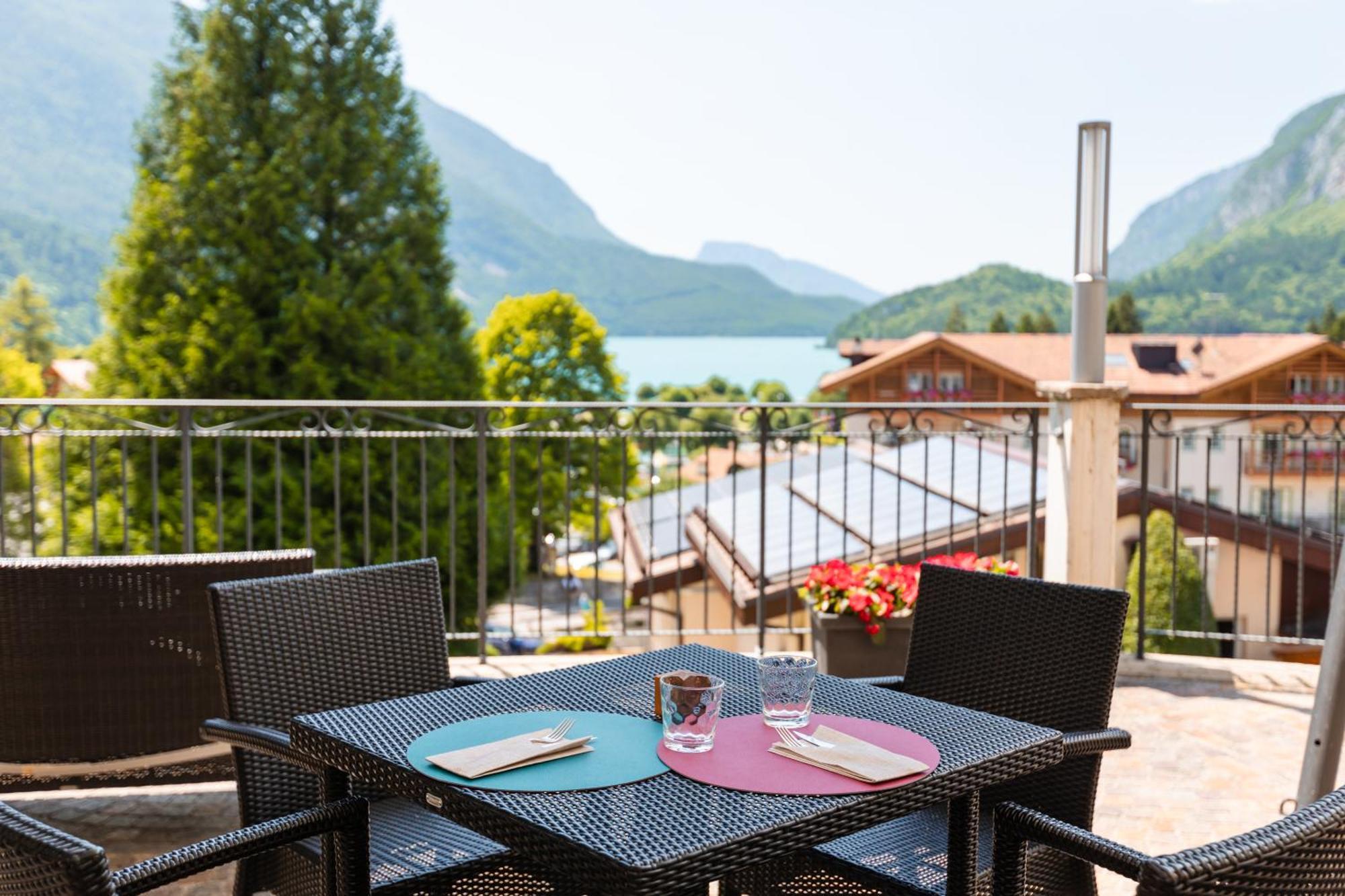 Alpenresort Belvedere Molveno Exteriör bild