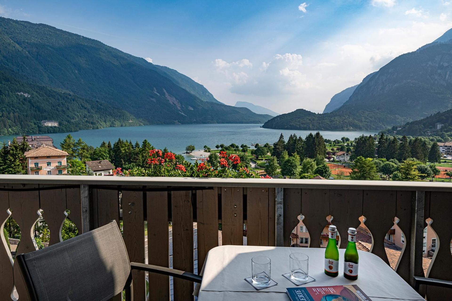 Alpenresort Belvedere Molveno Exteriör bild